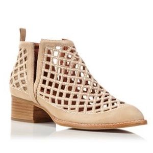 Jeffrey Campbell Taggart Tan Leather Open Weave Ankle Boots Size 10